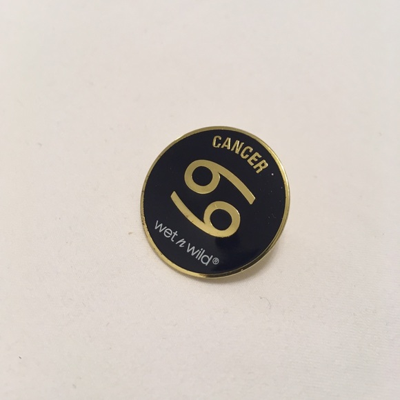 Cancer Astrology Pin - Picture 2 of 5